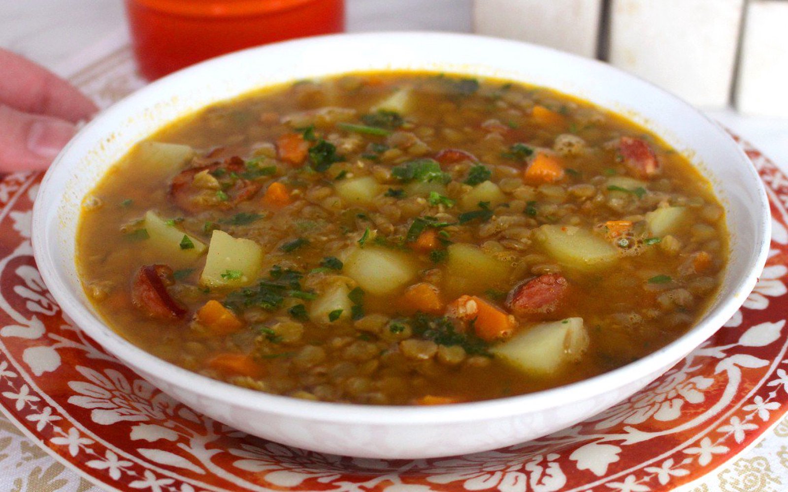 Sopa de lentilha com legumes
