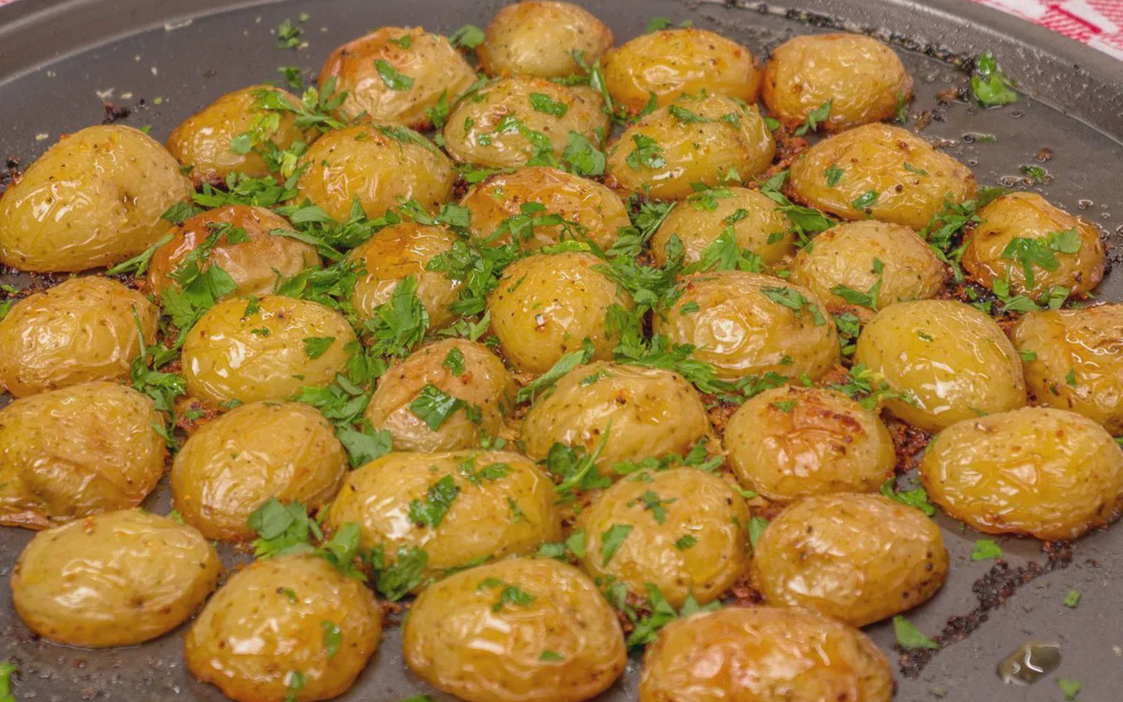 Batata Gratinada com Manteiga E Parmesão
