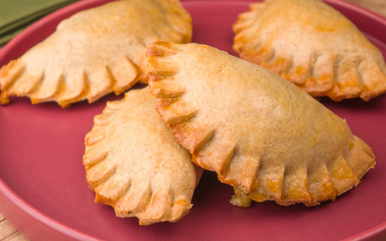 Pastel na Airfryer com Massa de 2 Ingredientes