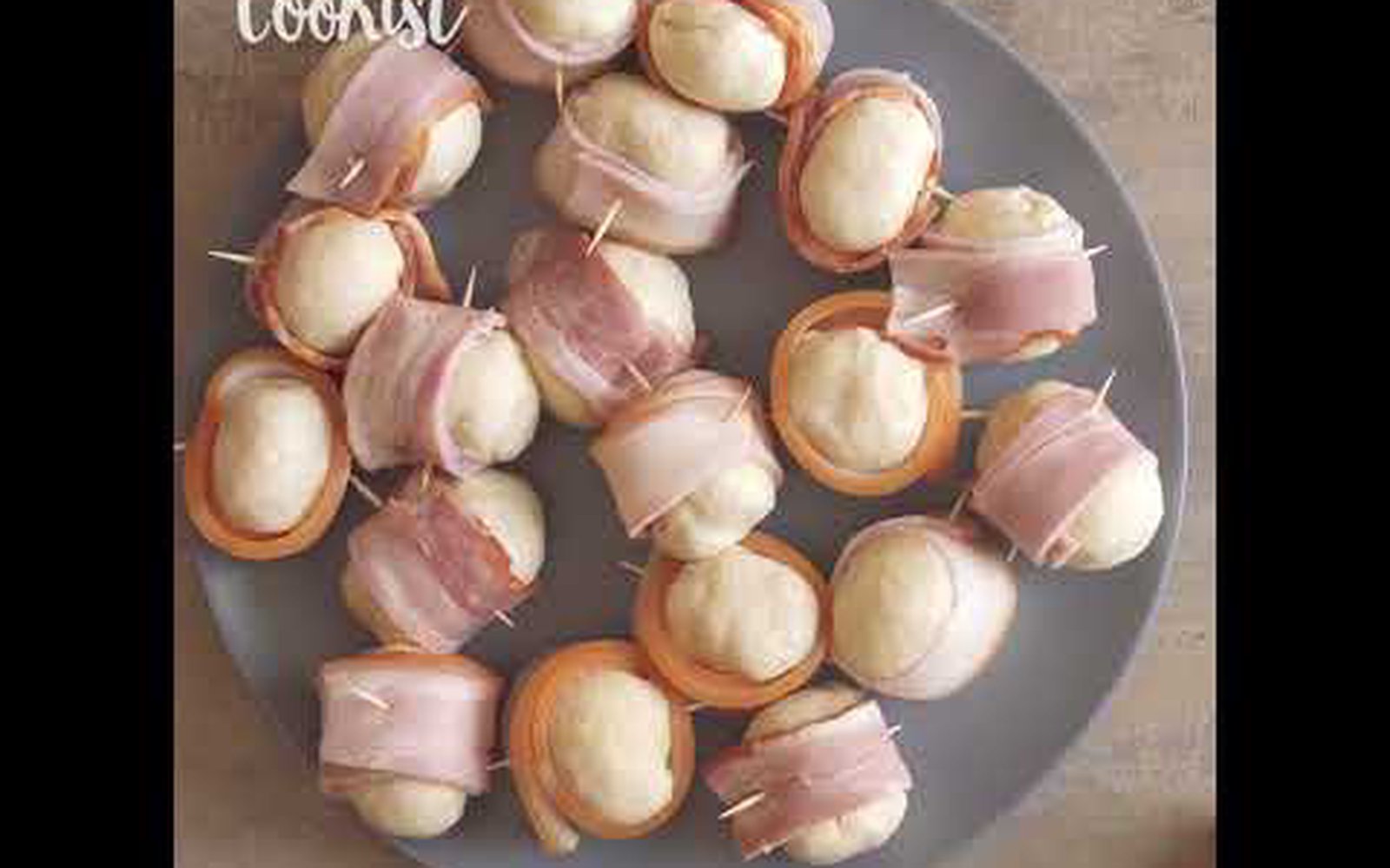 Petisco de Queijo e Bacon