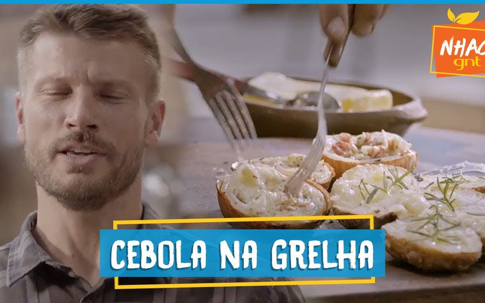Cebola recheada com queijo e presunto