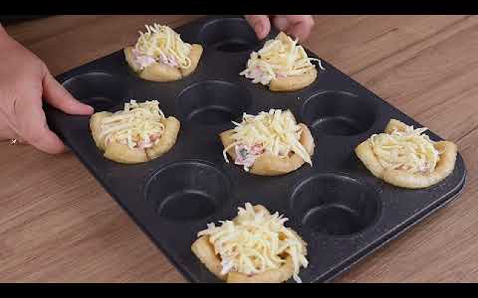 Barquinhas Recheadas com Presunto e Queijo
