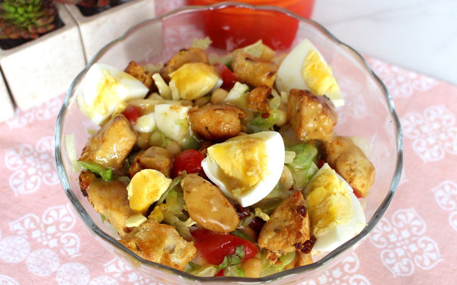 Salada completa com frango