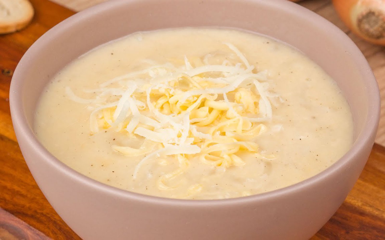 Sopa de Cebola Gratinada