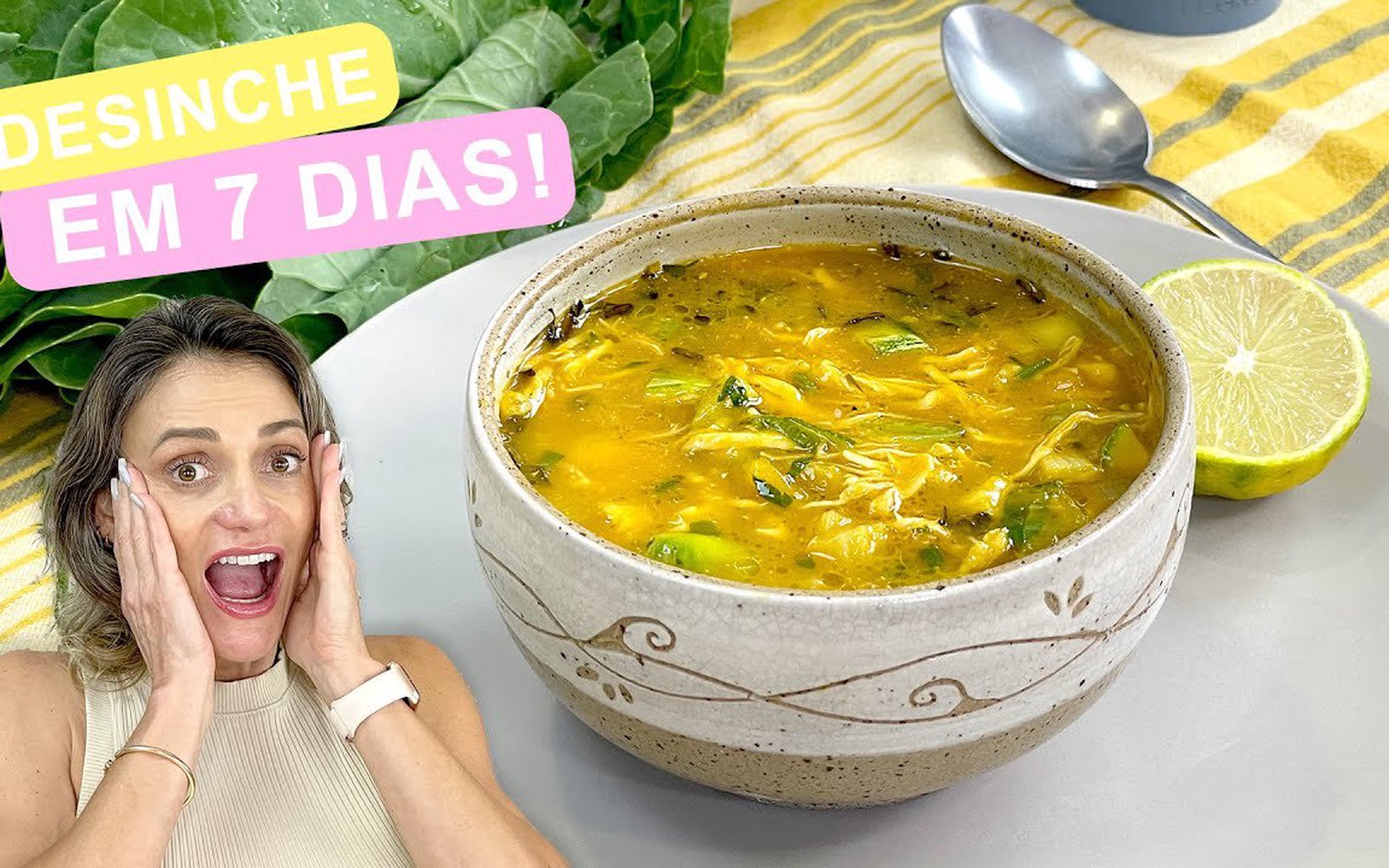 Sopa Detox de Abóbora com Frango e Crisps de Couve