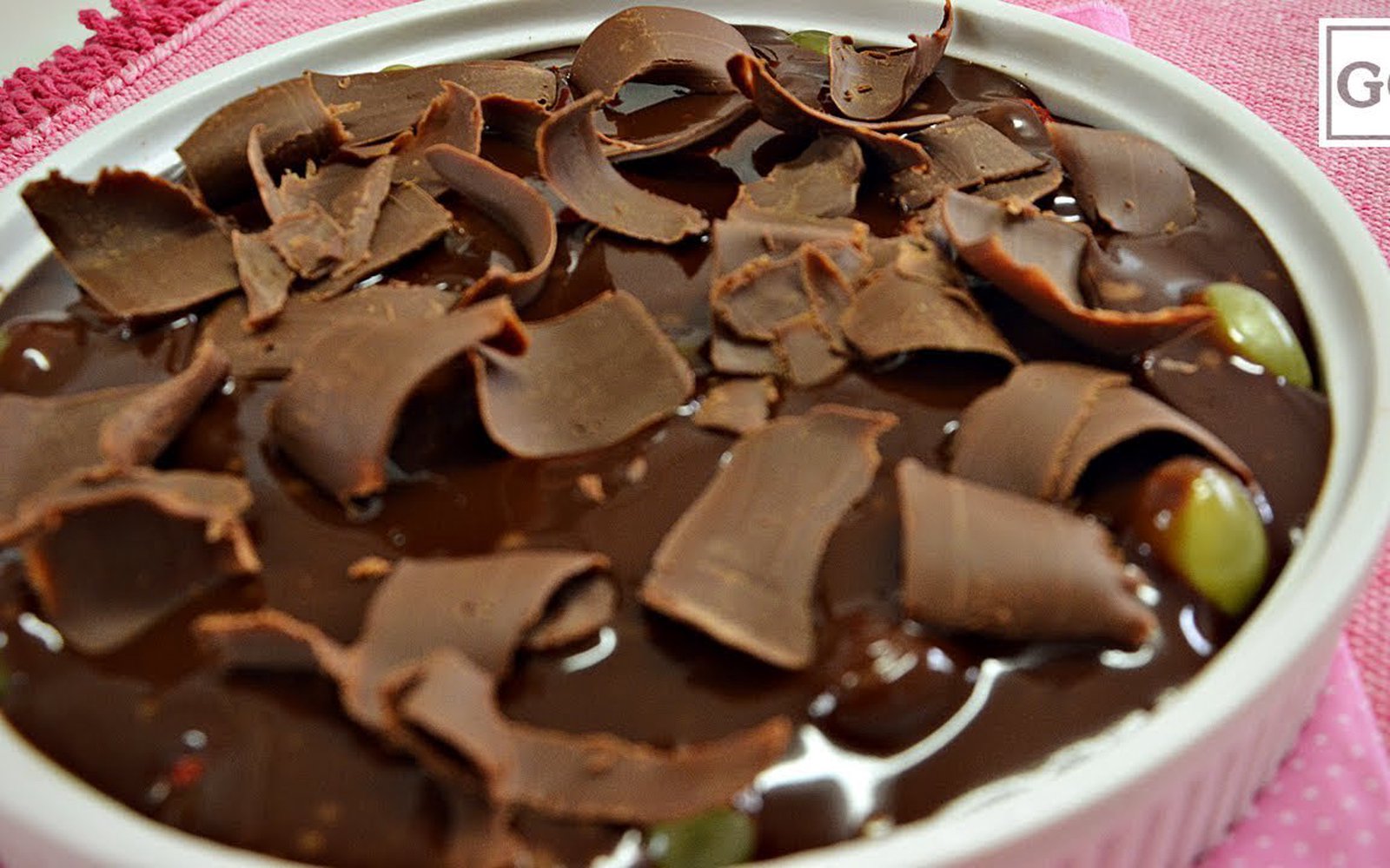 Torta de Frutas e Chocolate