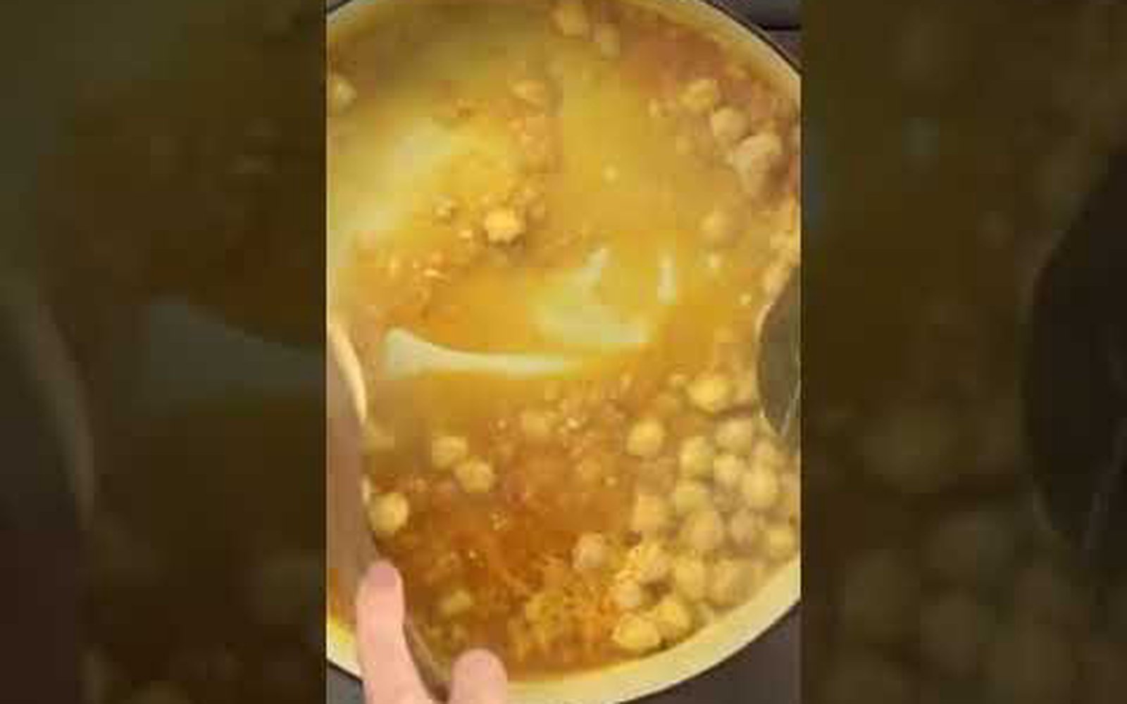 Grão-de-Bico Ensopado na Panela de Pressão