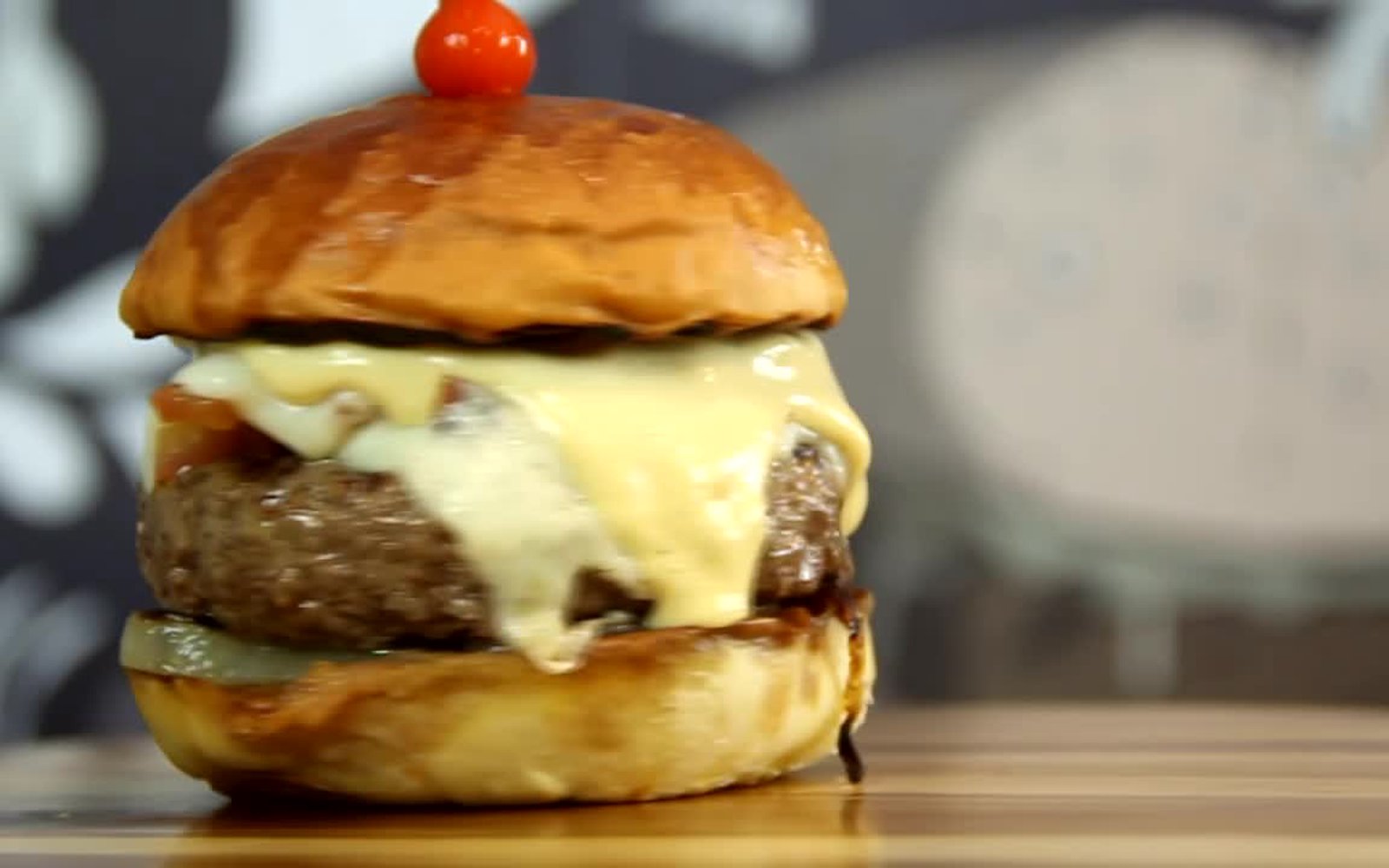 Receita de Pudge Burguer com Maionese de Whisky