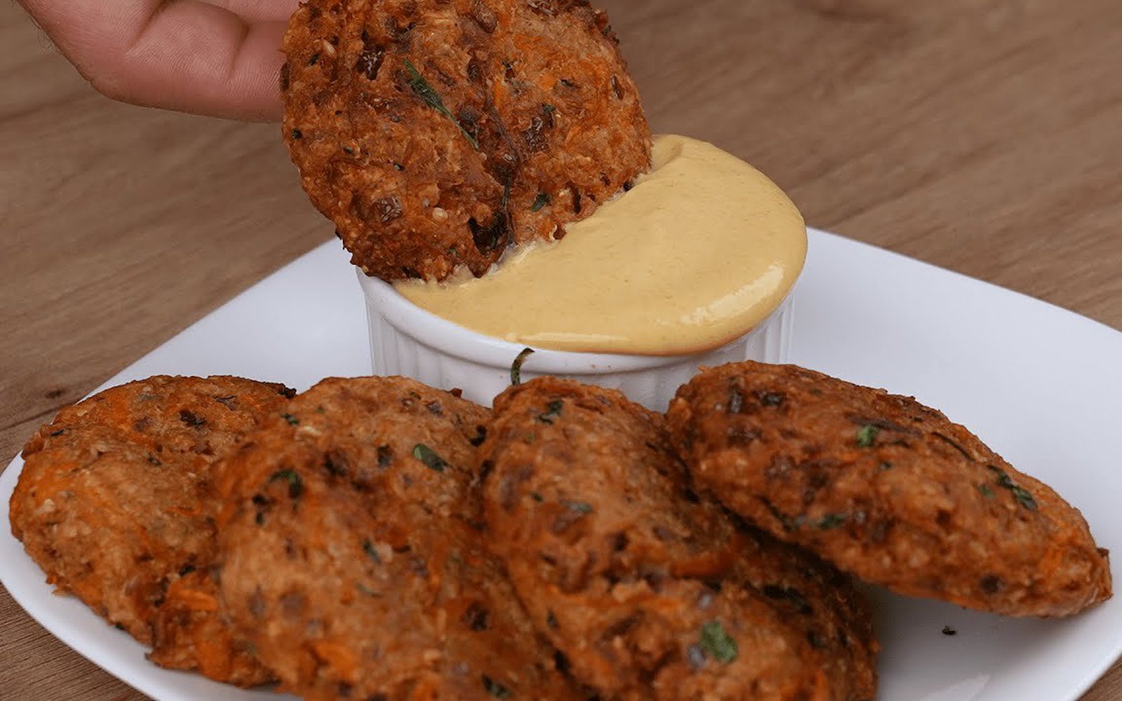 Bolinhas de Cenoura, Atum e Aveia