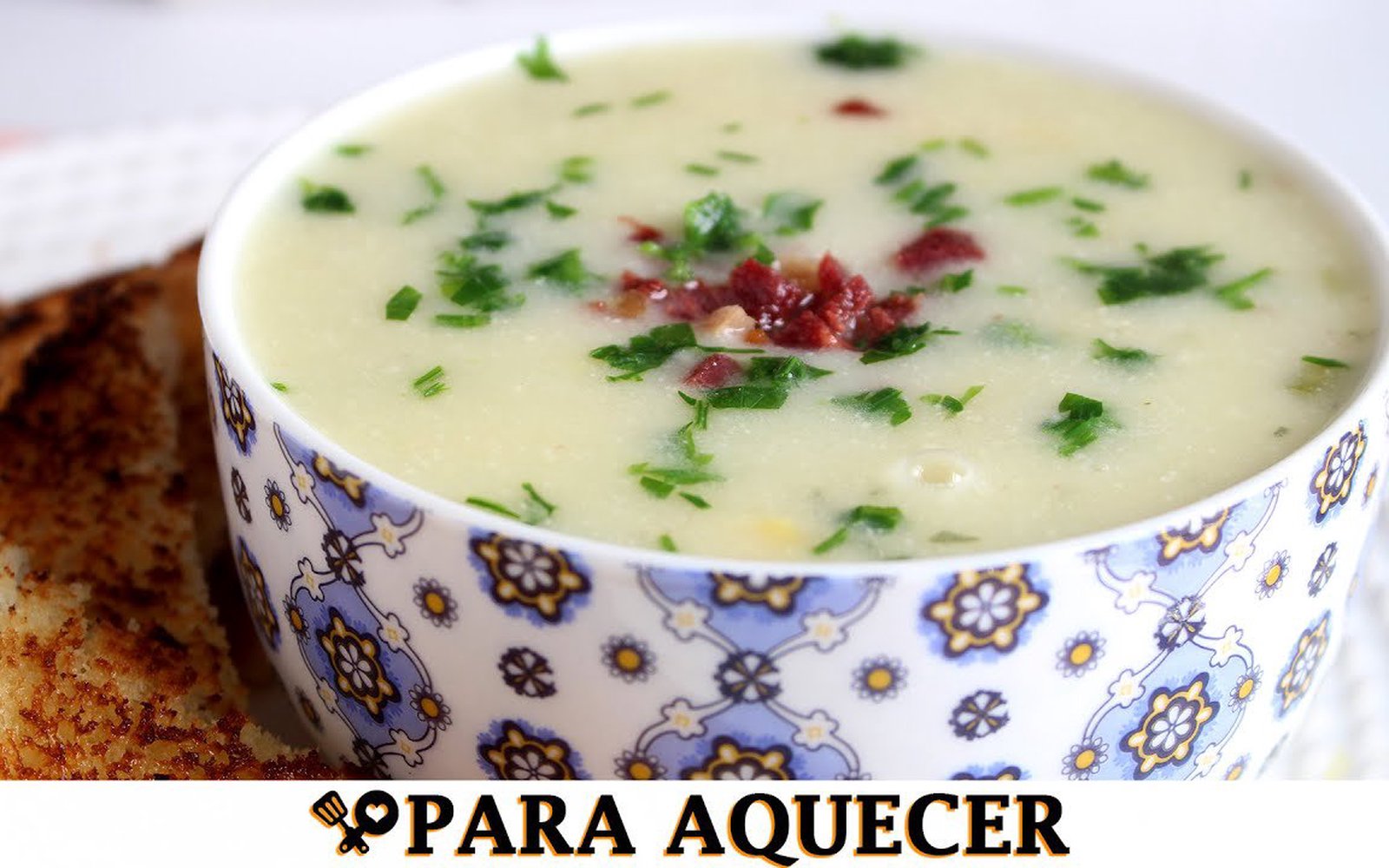 Sopa de Batata com Milho e Bacon
