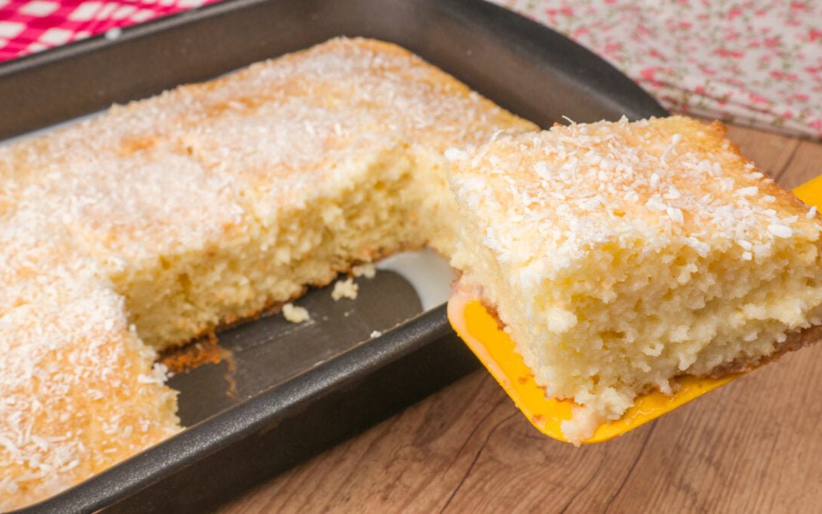 Bolo de Leite de Coco