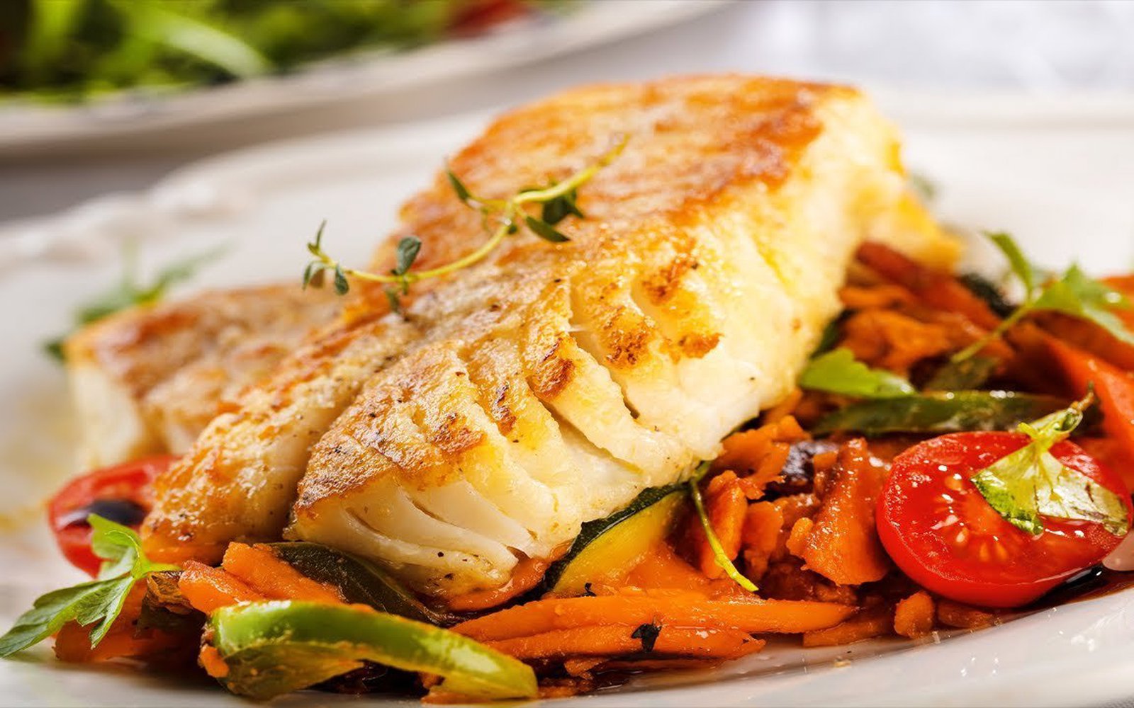 Peixe Assado no Forno com Legumes