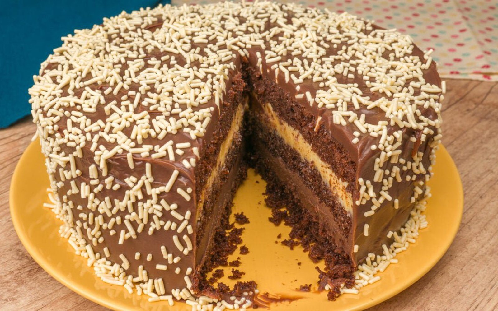 Bolo de Brigadeiro com Baba de Moça