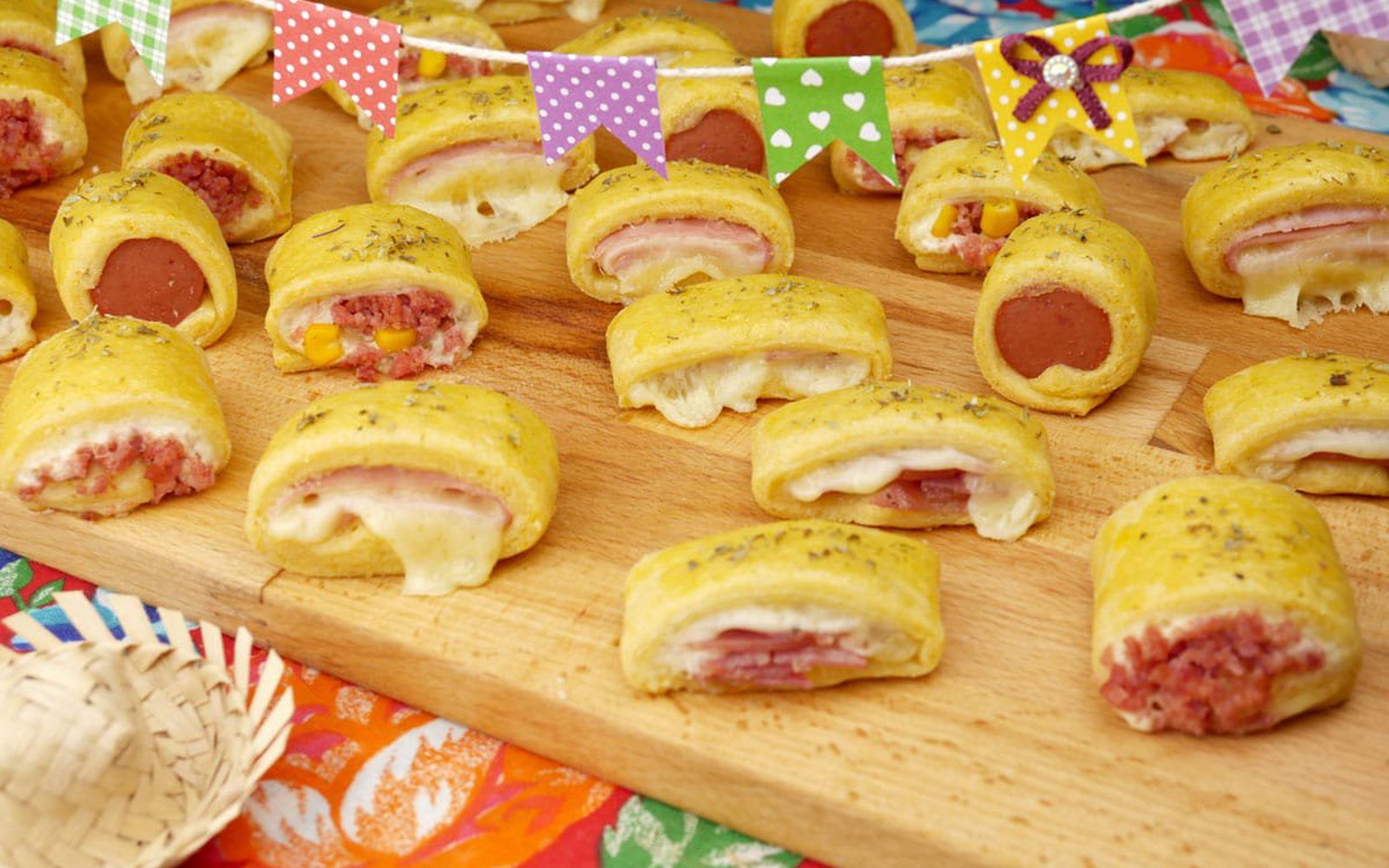 Mini Enroladinhos para a Festa Junina