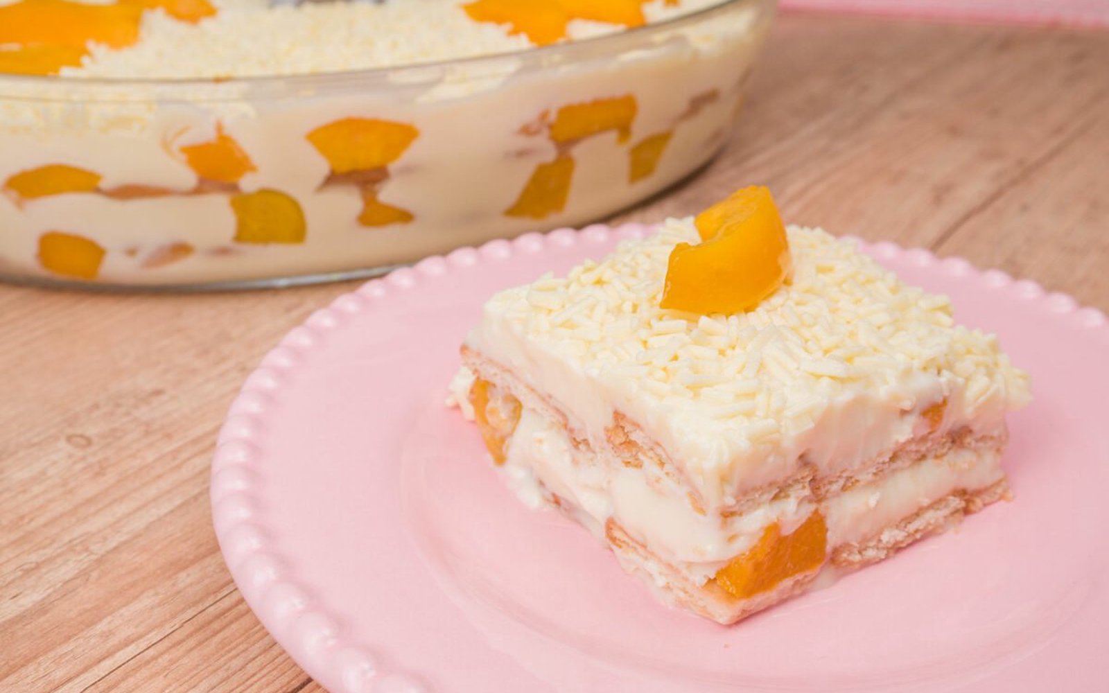 Pavê de Pêssego com Chocolate Branco