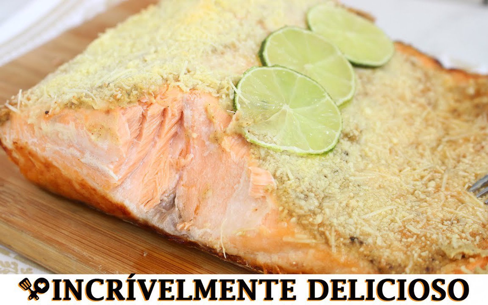 Salmão Assado com Crosta de Parmesão