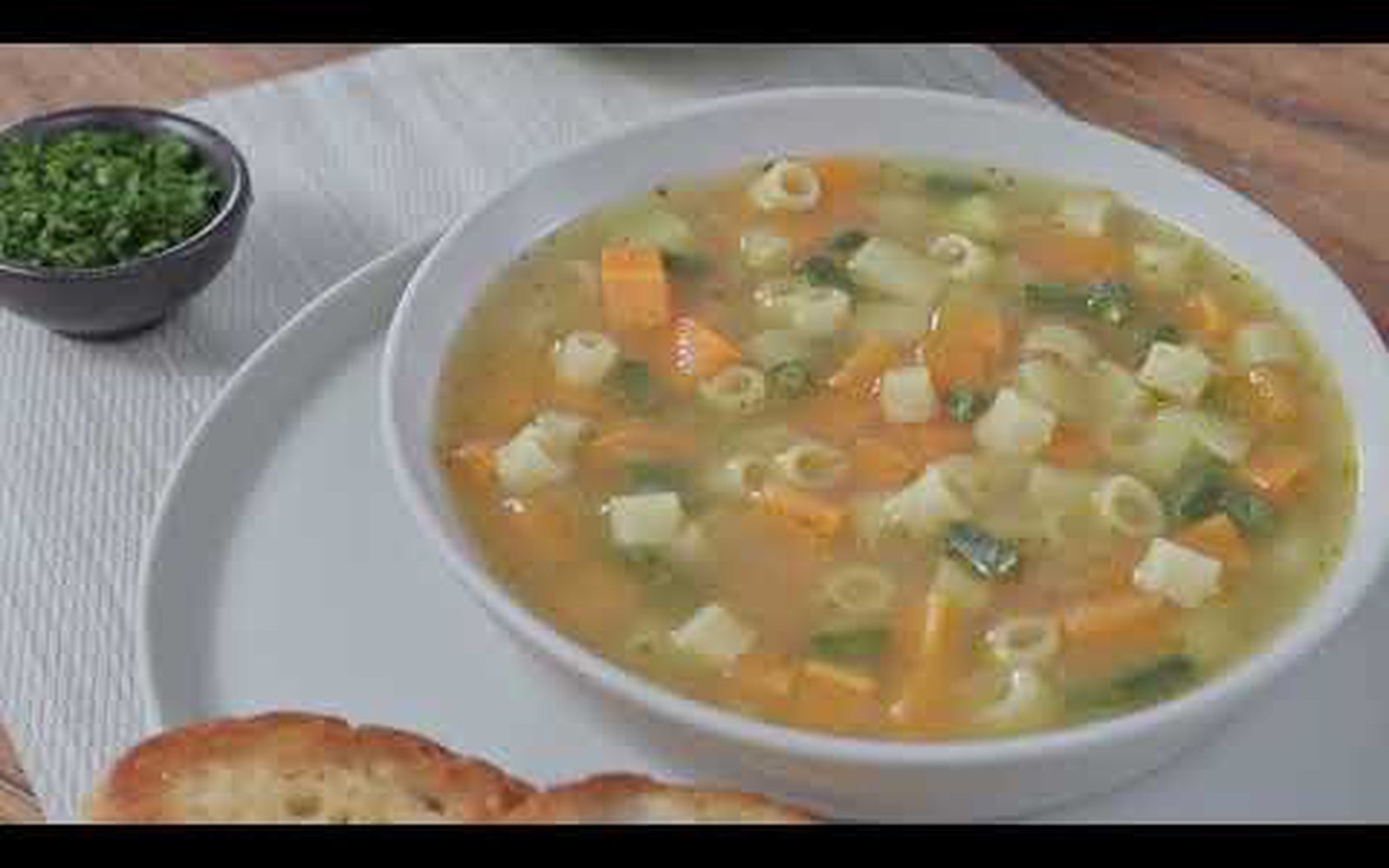 Sopa de Legumes com Macarrão