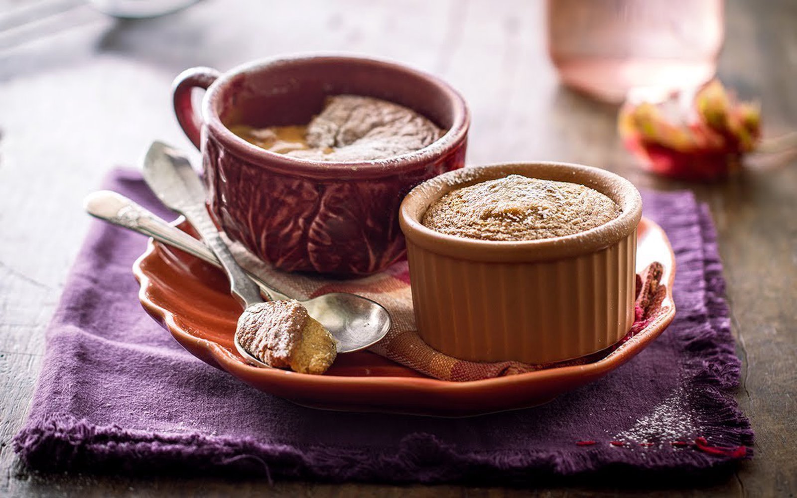 Bolinho quente de doce de leite