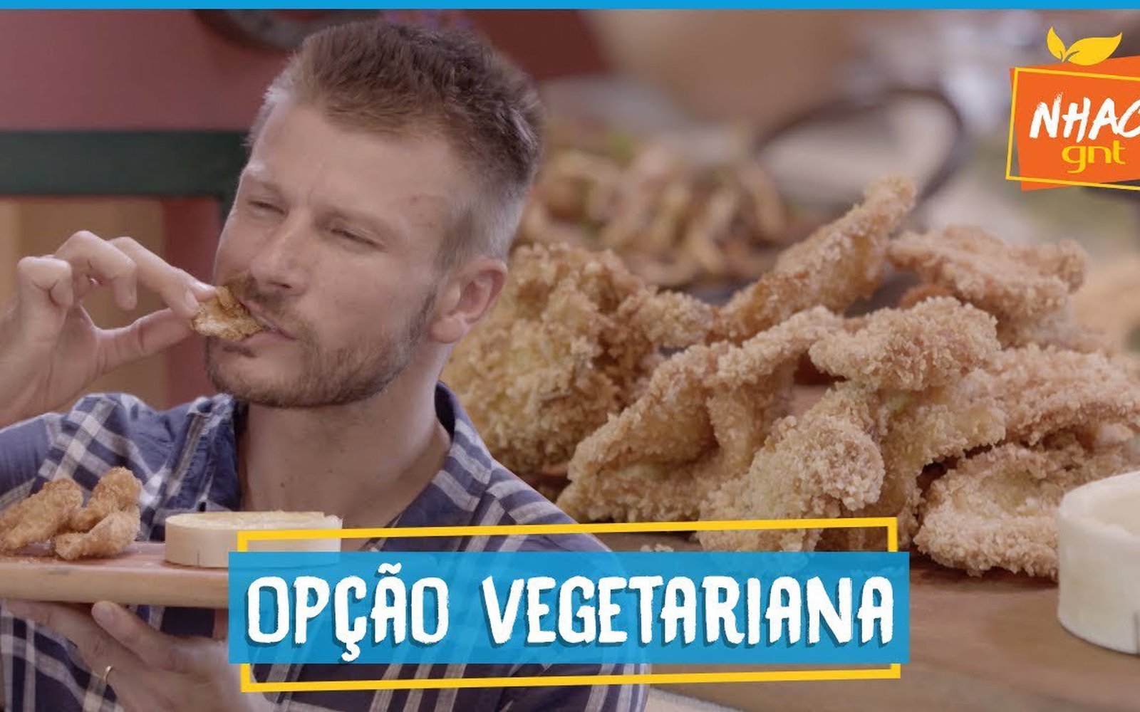Cogumelo à milanesa crocante com molho de camembert