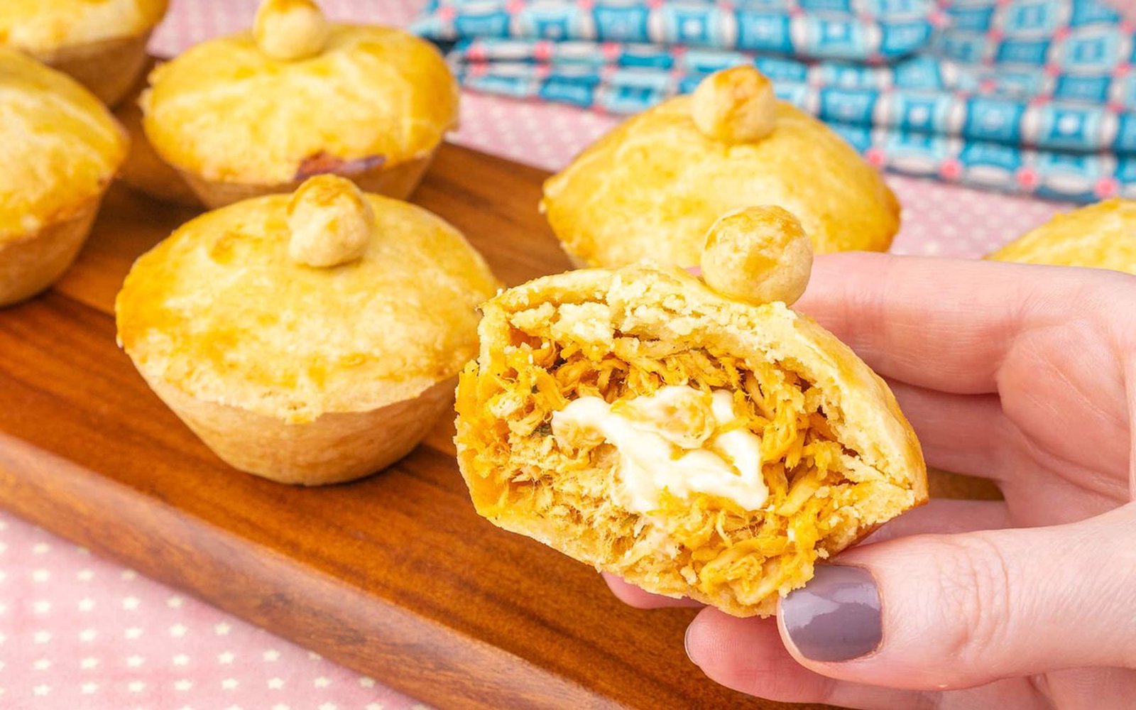 Empadinha de Frango com Catupiry