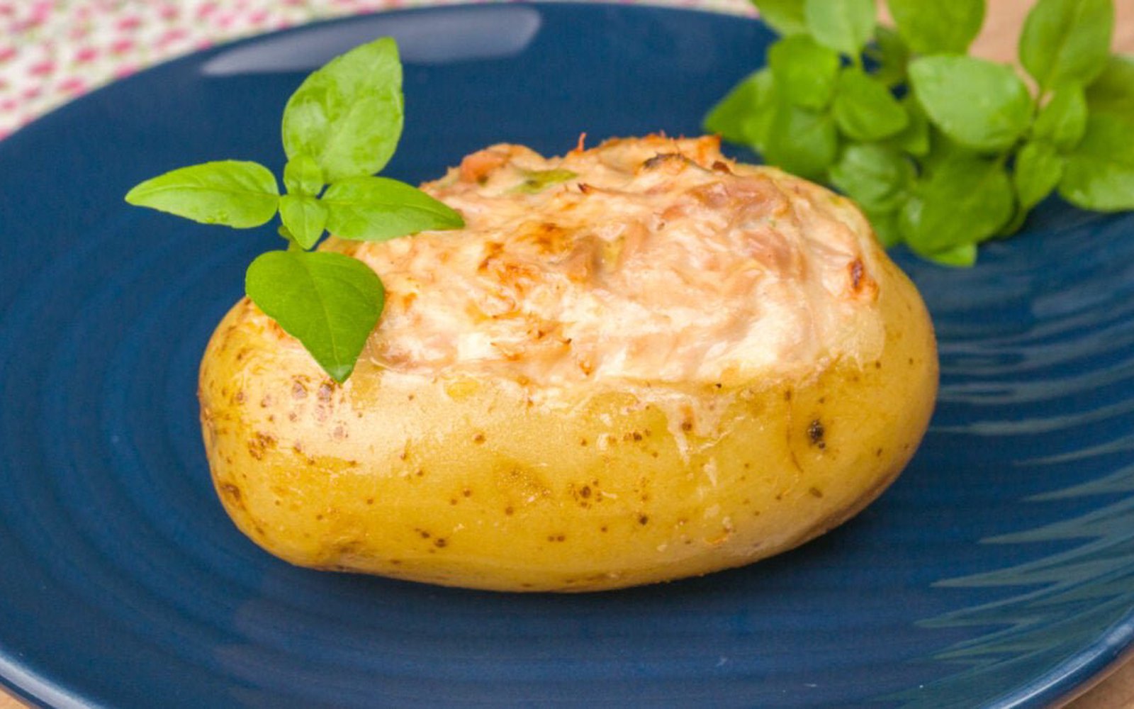 Batata Recheada com Atum