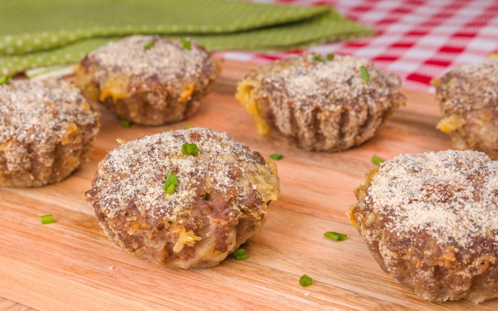 Tortinha de Carne Moida