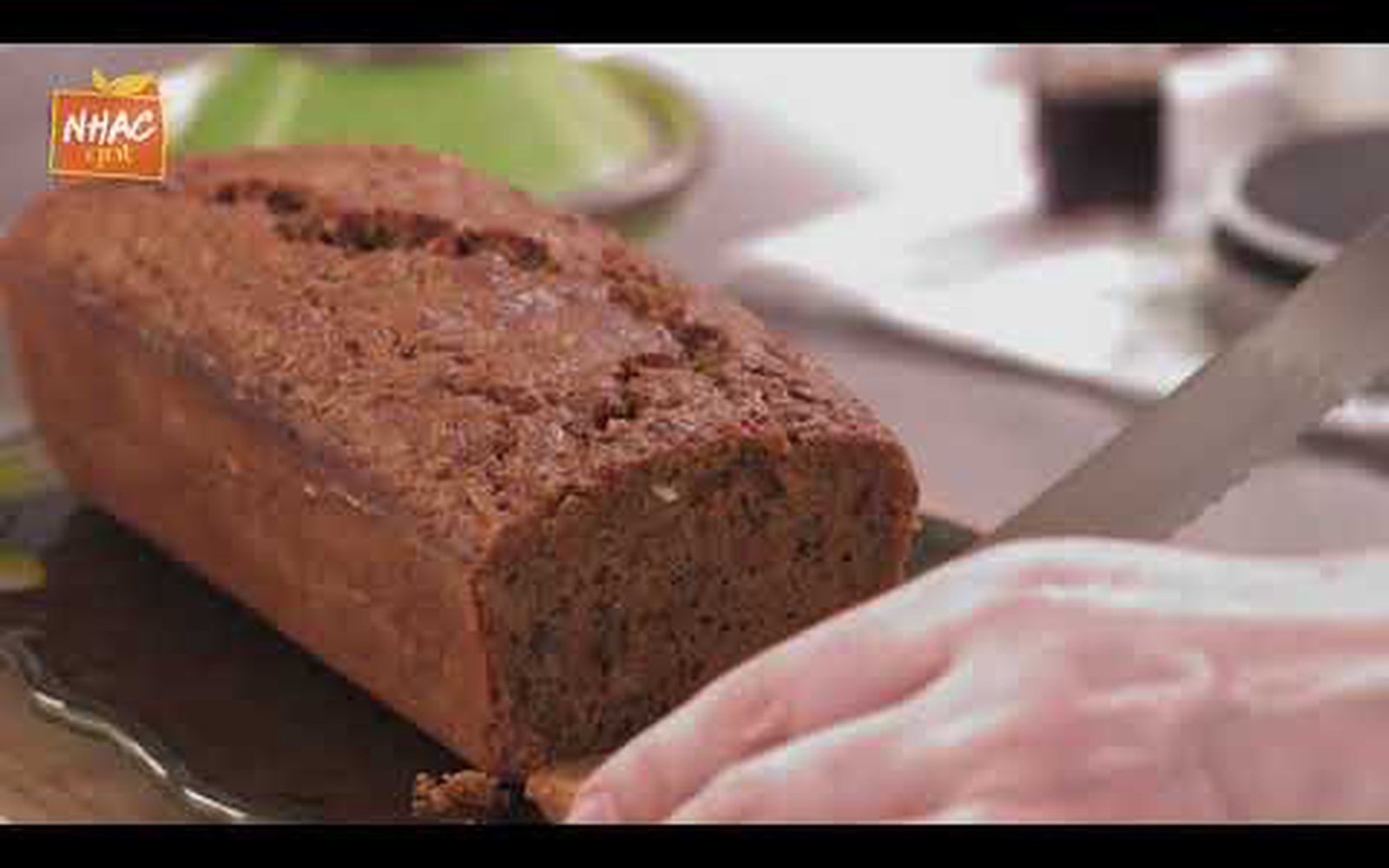 Bolo de cenoura com especiarias e nozes