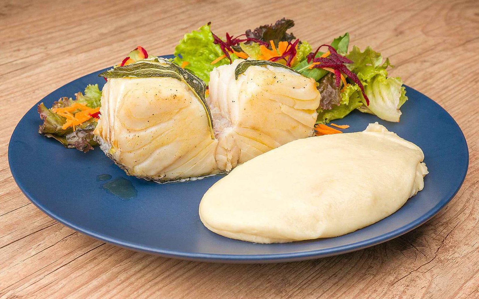 Bacalhau Dourado com Sálvia