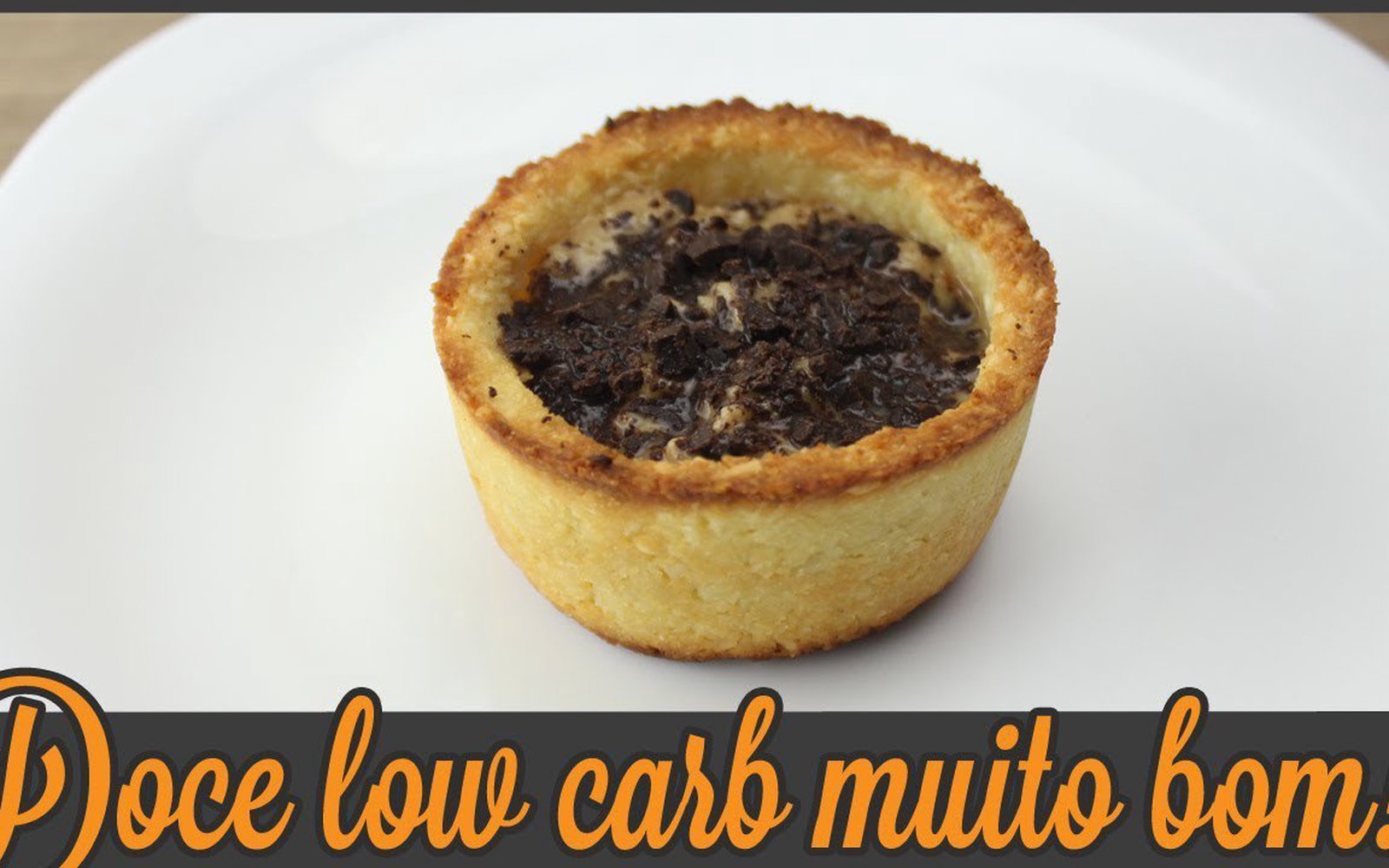 Torta Low Carb de Amendoim com Chocolate