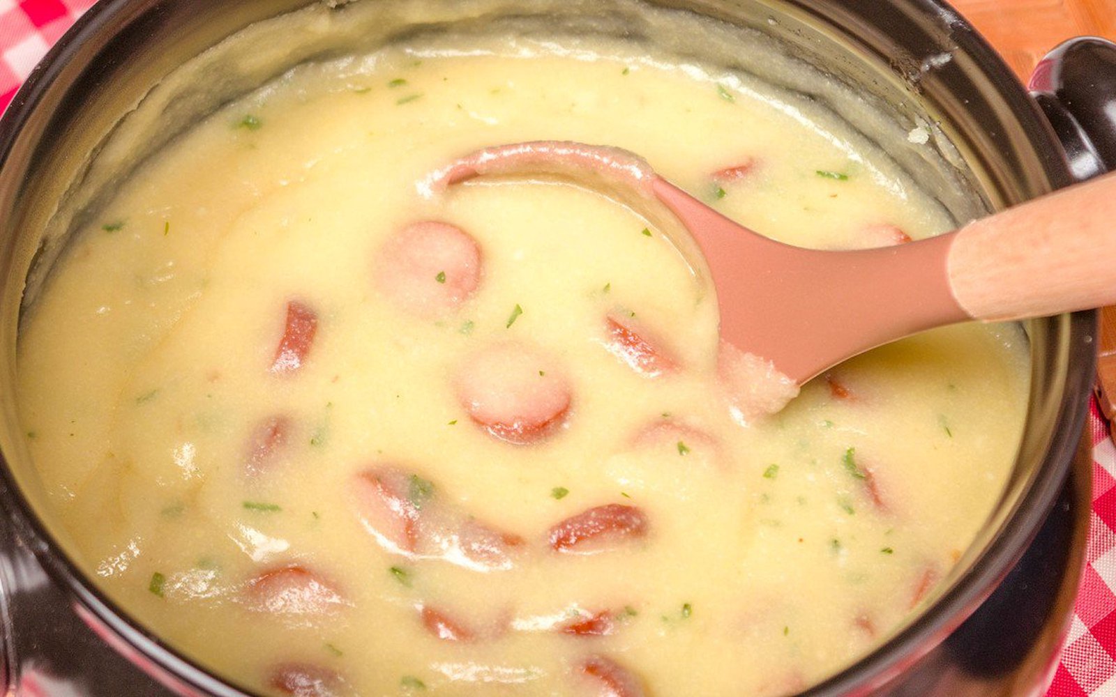 Sopa de Fubá com Linguiça