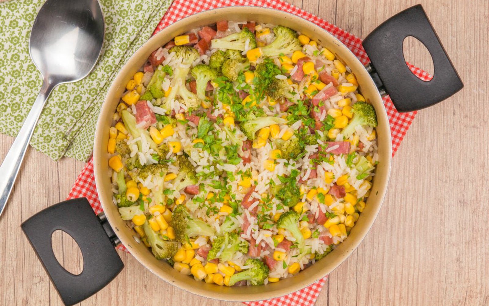 Arroz de Uma Panela Só