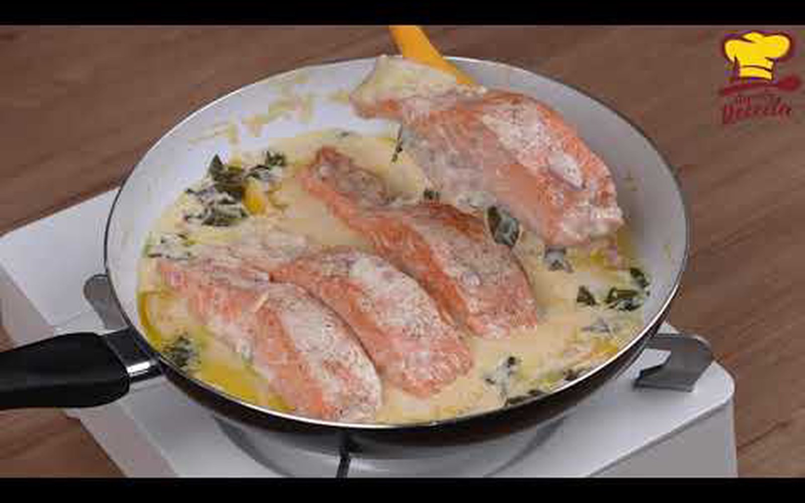 Salmão na Frigideira