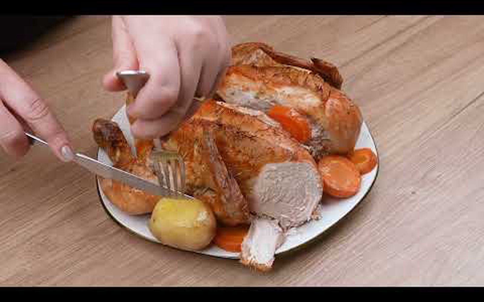 Frango Assado com Batatas e Cenoura