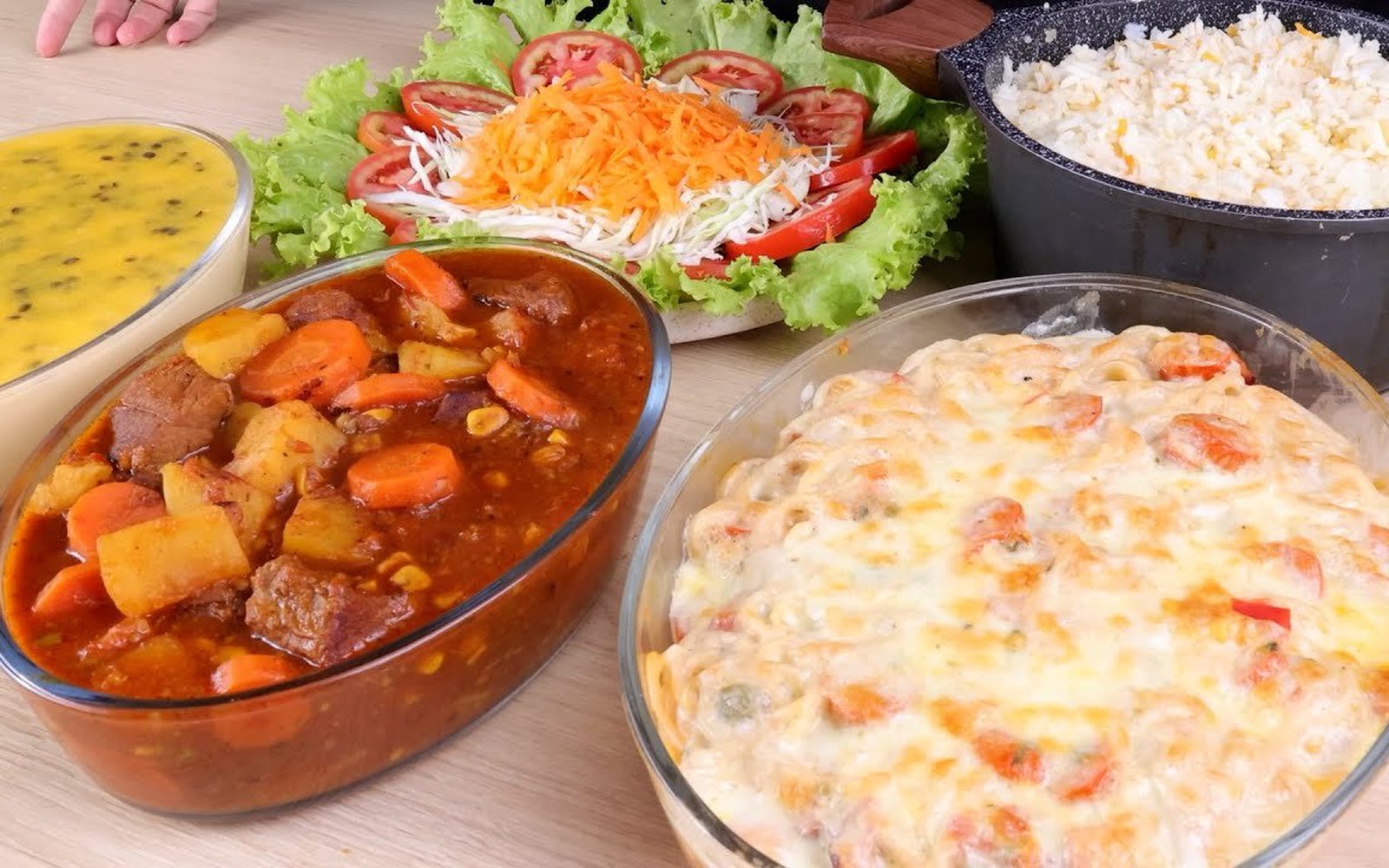 Carne na Panela de Pressão com Legumes
