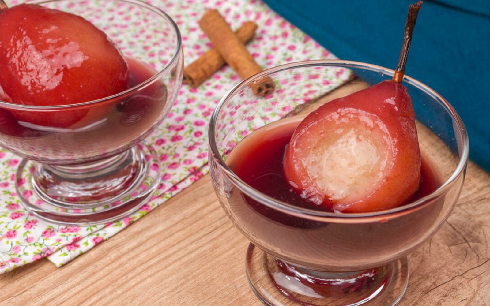Peras ao Vinho