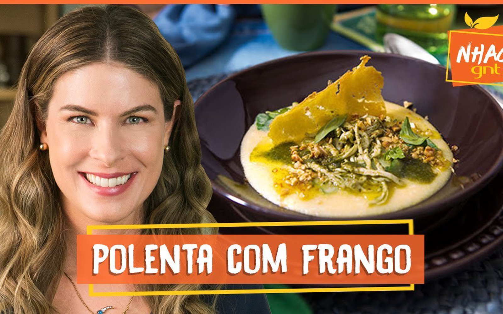 Polenta Cremosa com Espinafre, Frango e Pesto
