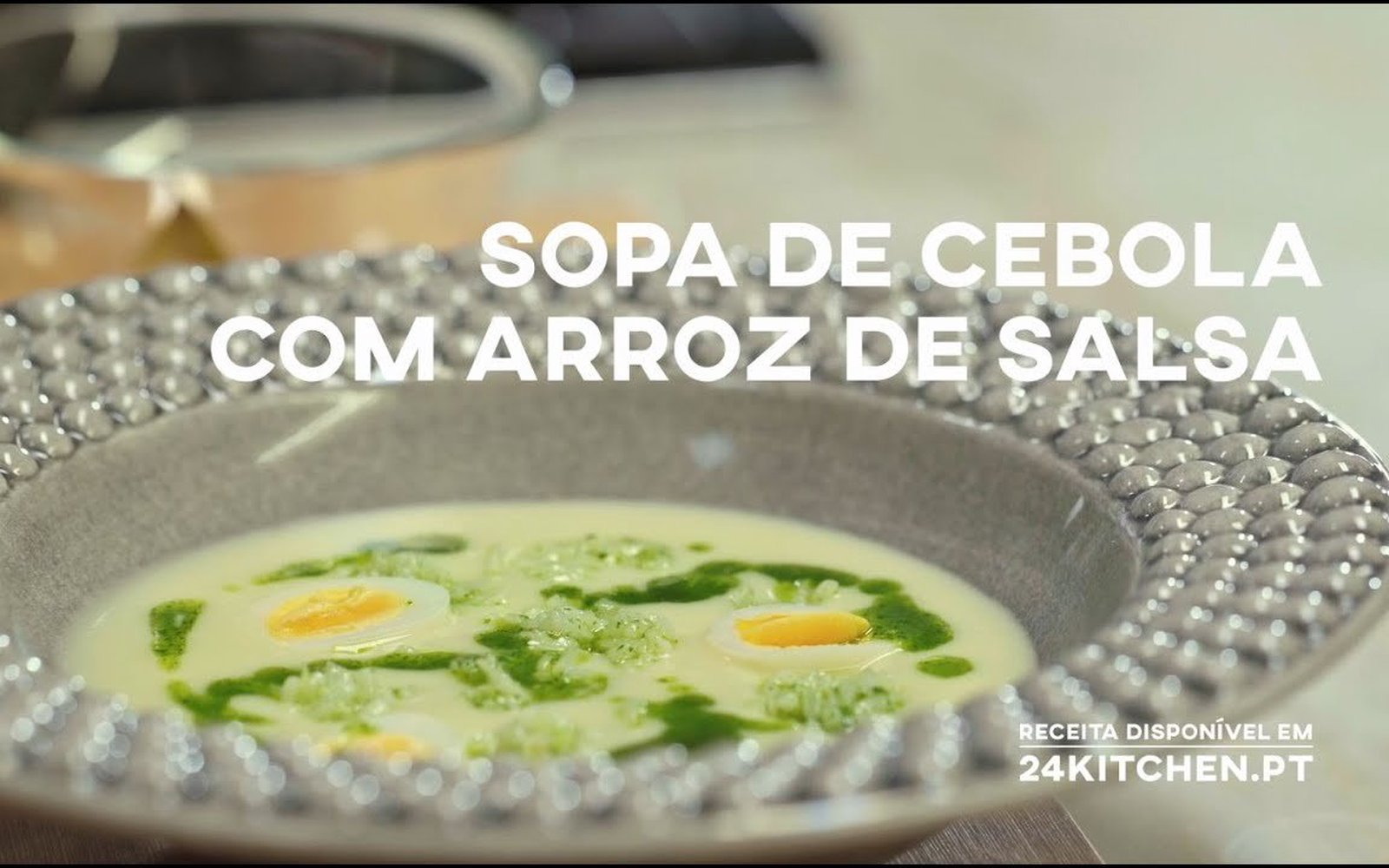 Sopa de Cebola com Arroz de Salsa