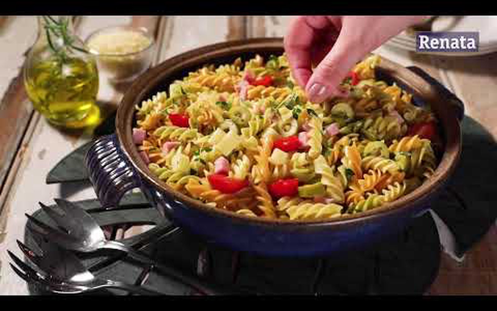 Salada de Macarrão Colorida