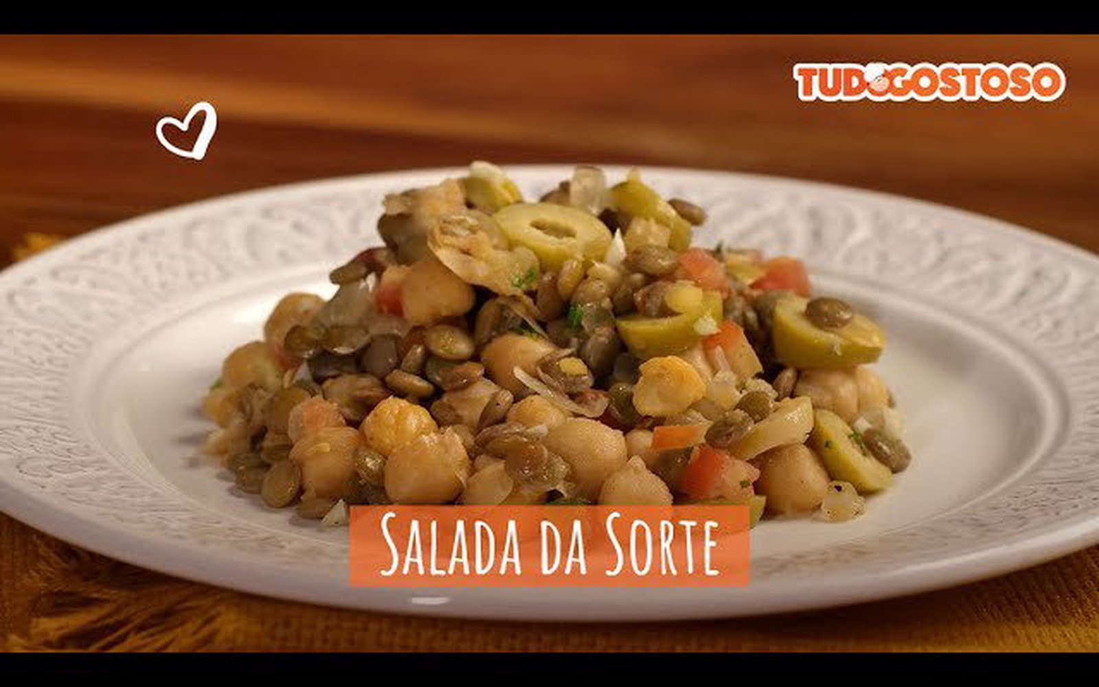 Salada da Sorte com Grão-de-Bico e Lentilha