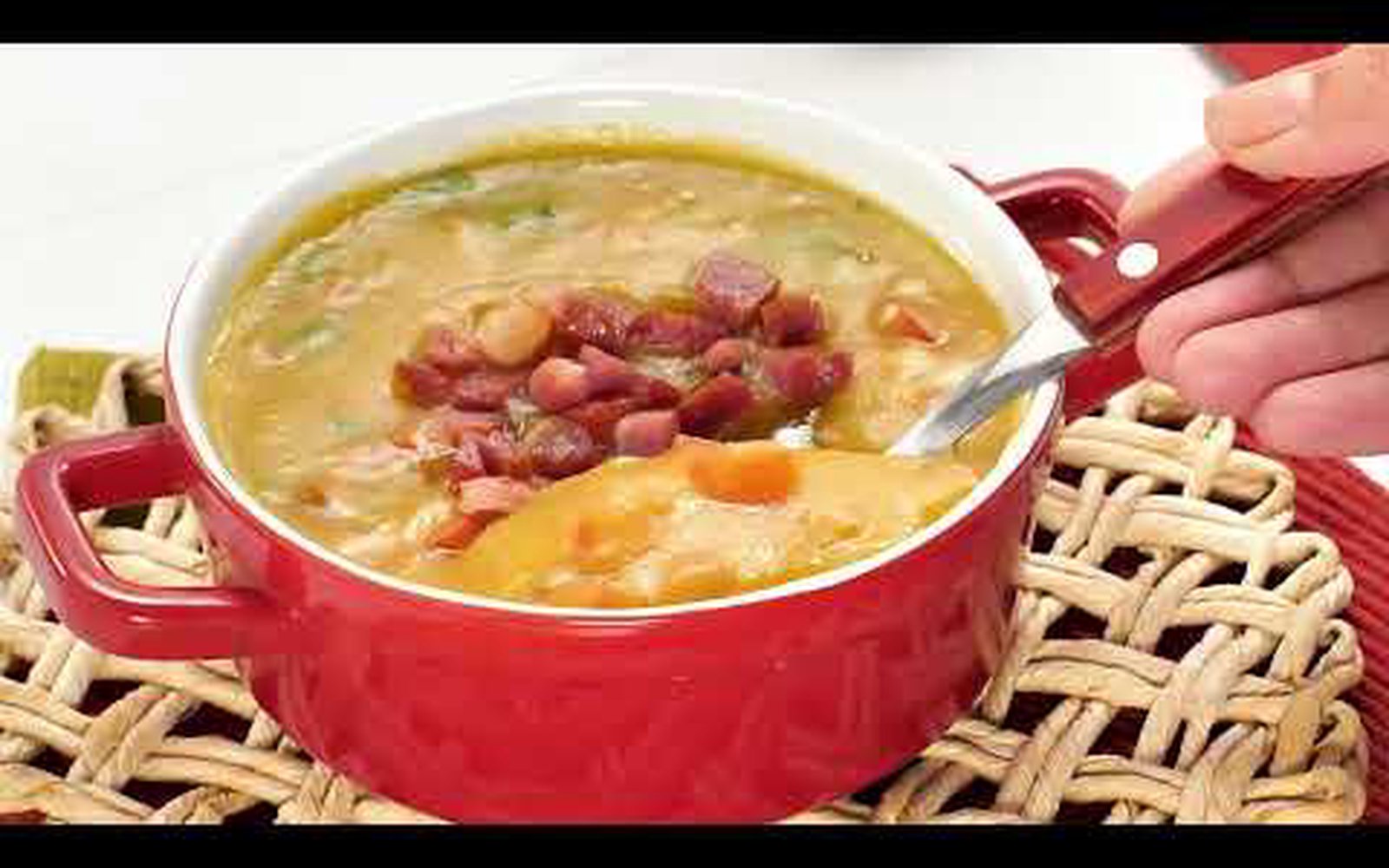 Caldo de Mandioca com Calabresa
