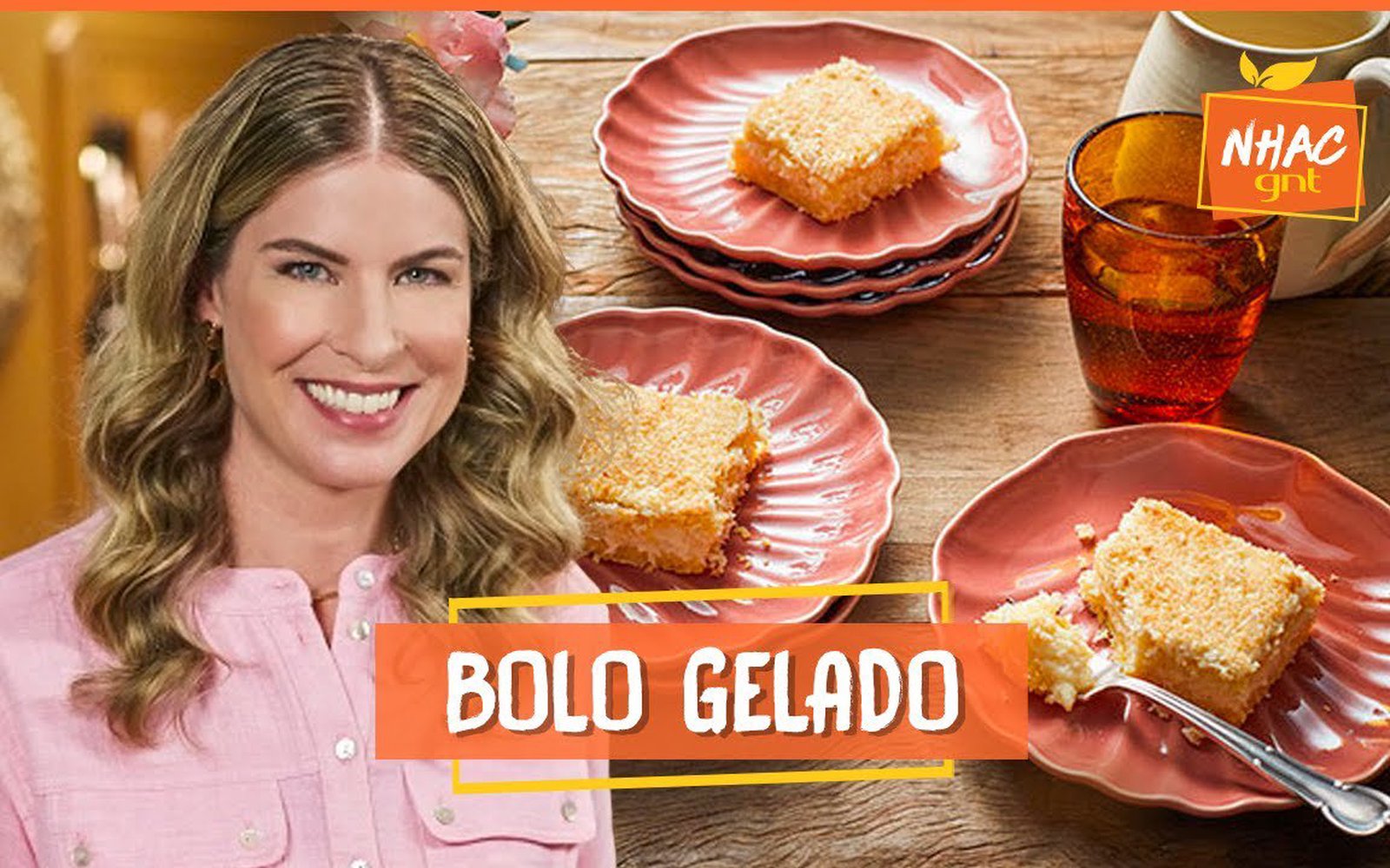 Bolo de fubá com coco cremoso