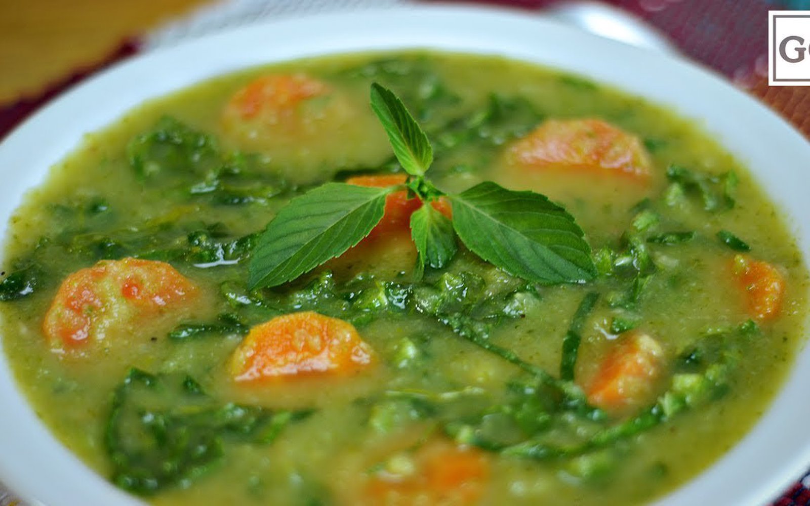 Caldinho Verde com Gengibre