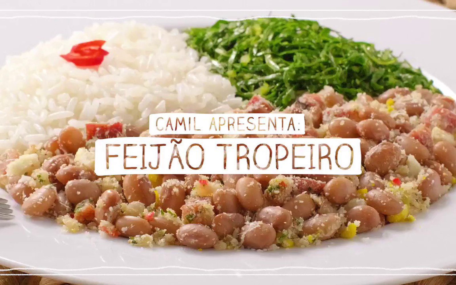 Feijão Tropeiro com Couve e Arroz