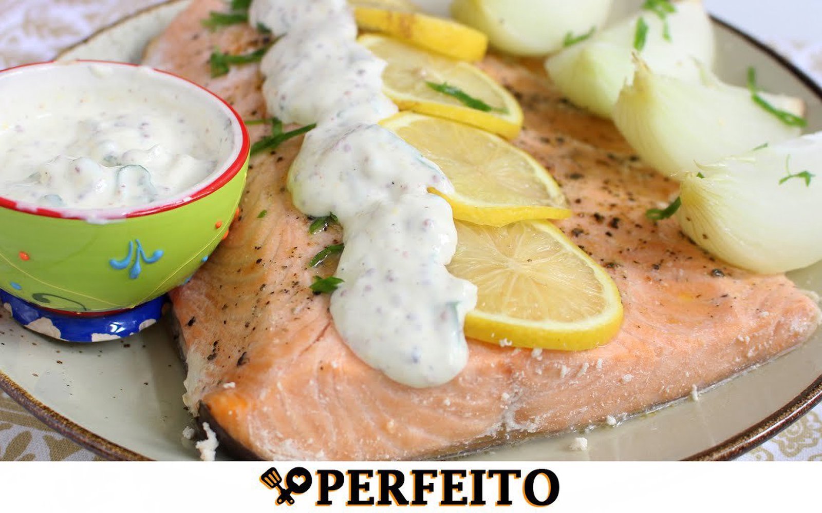 Salmão Assado com Molho de Mostarda