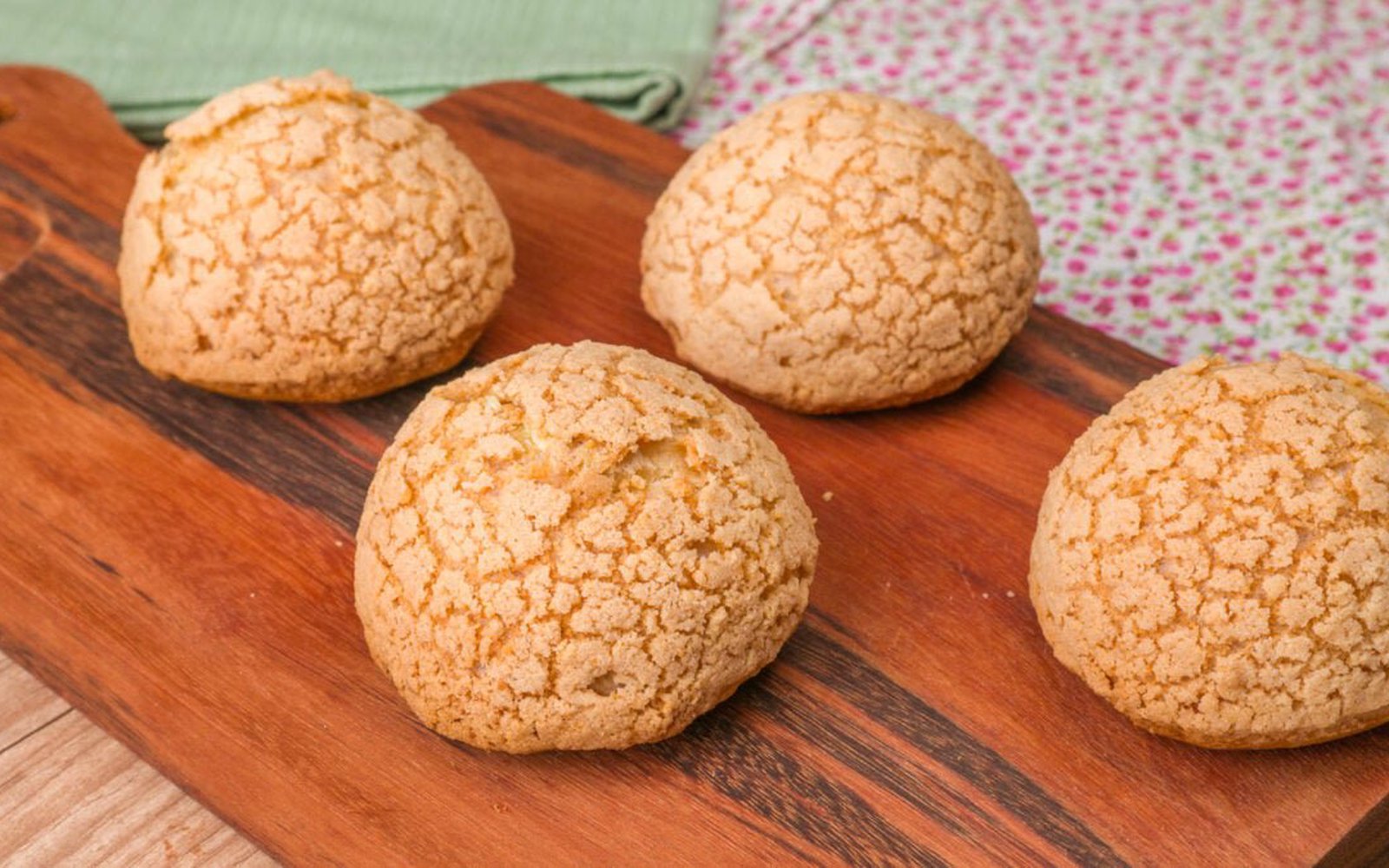 Choux de Pistache
