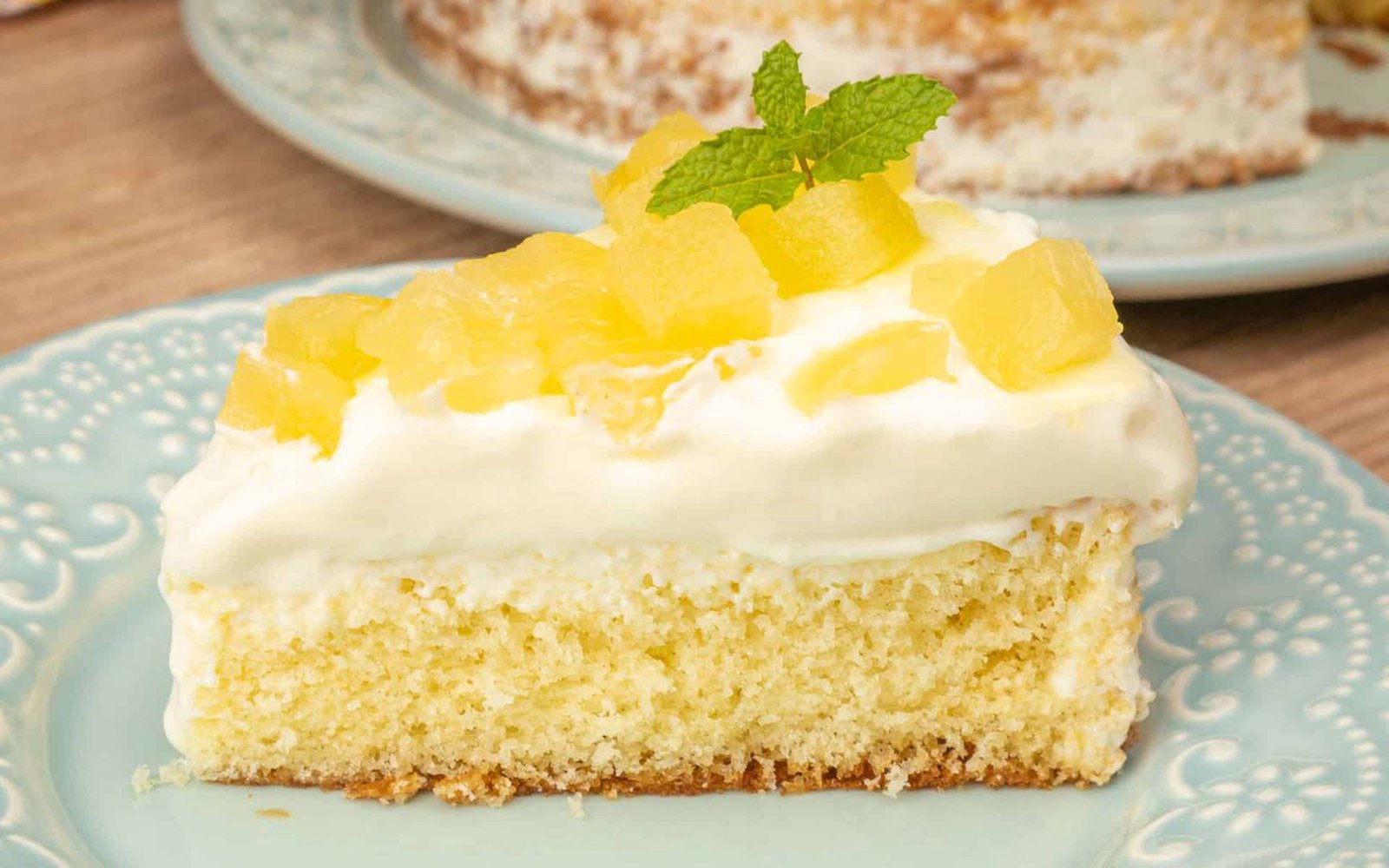 Bolo Mousse de Abacaxi