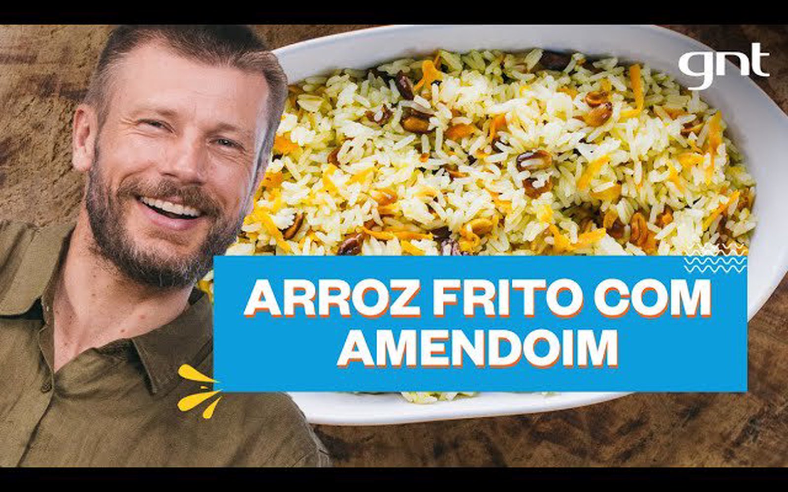 Arroz branco frito com amendoim e cenoura