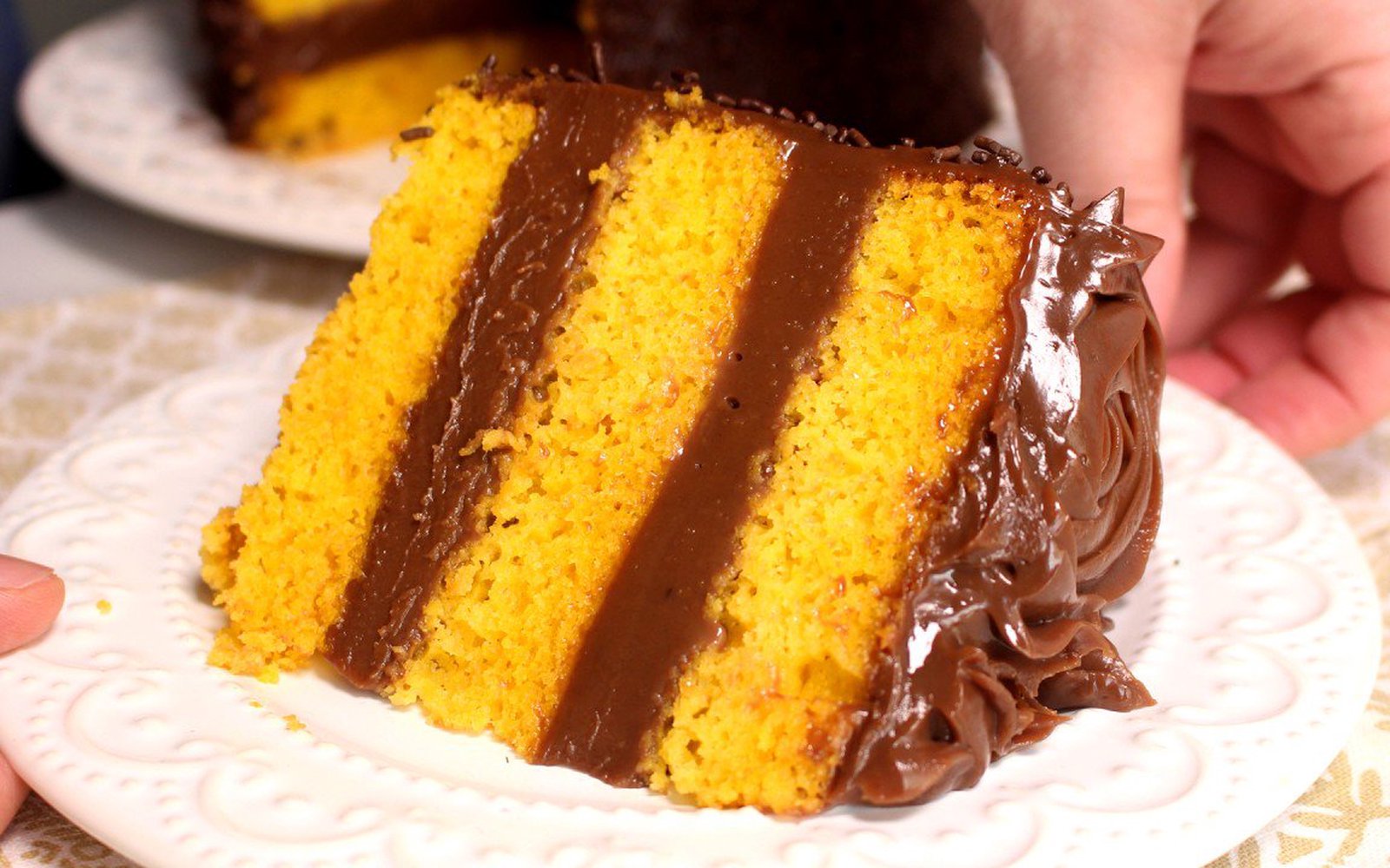 Bolo de cenoura de aniversário
