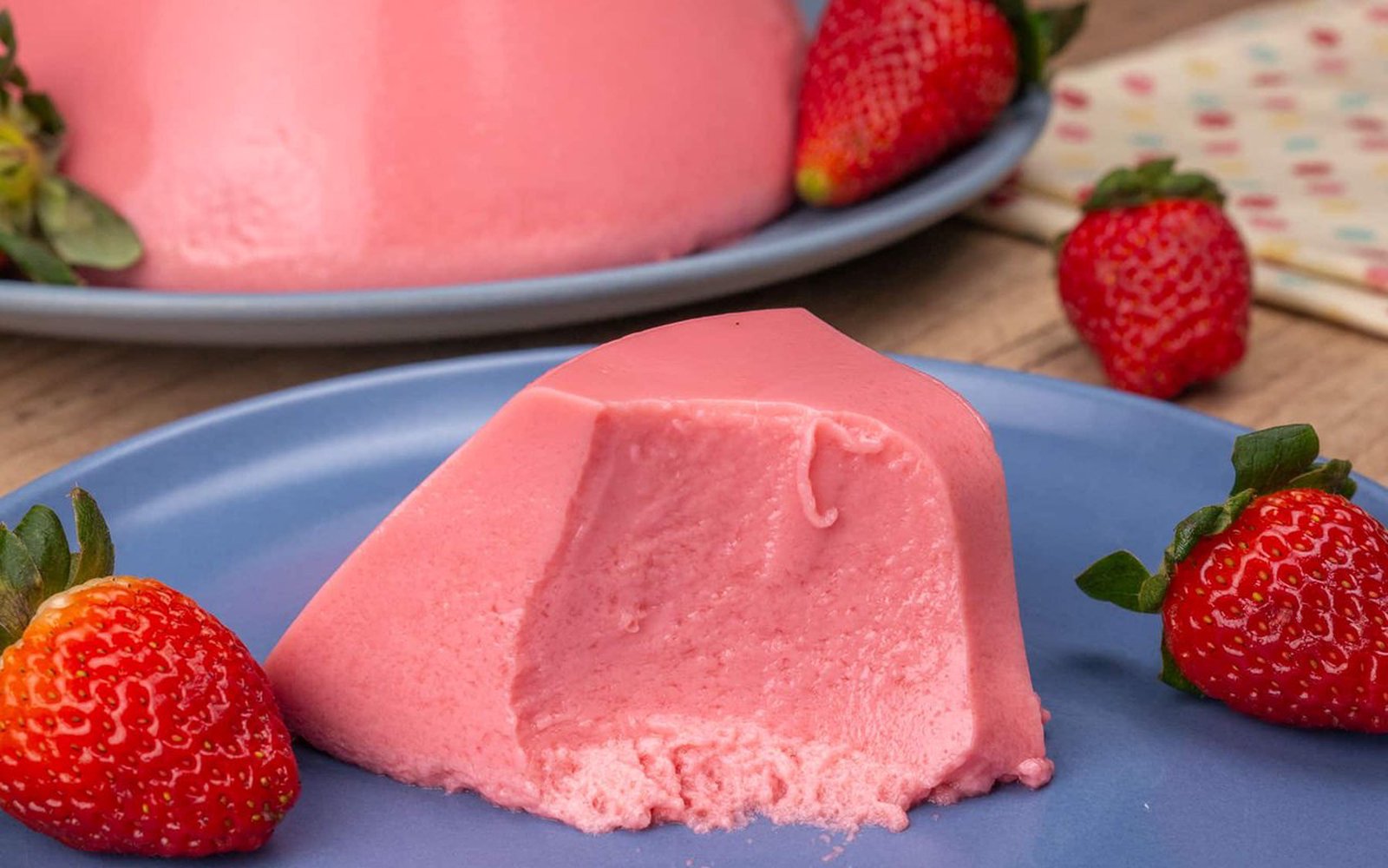 Pudim de Morango sem Forno
