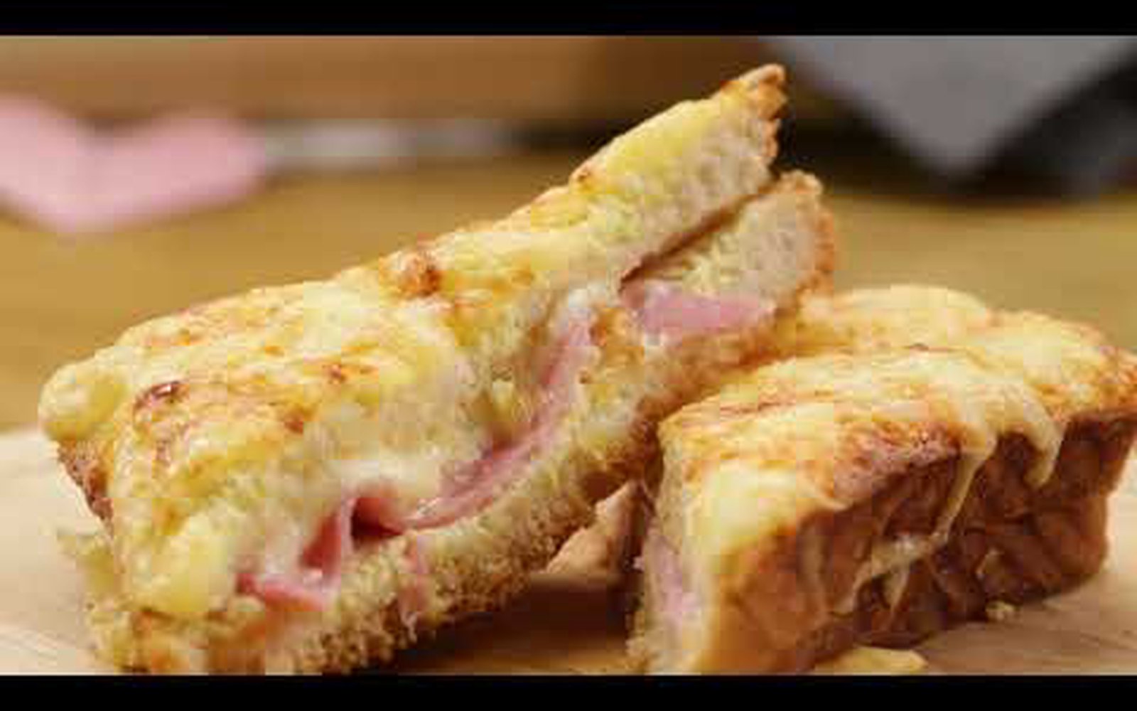 Café da Manhã de Dia das Mães: Croque-Monsieur e Chocolate Quente